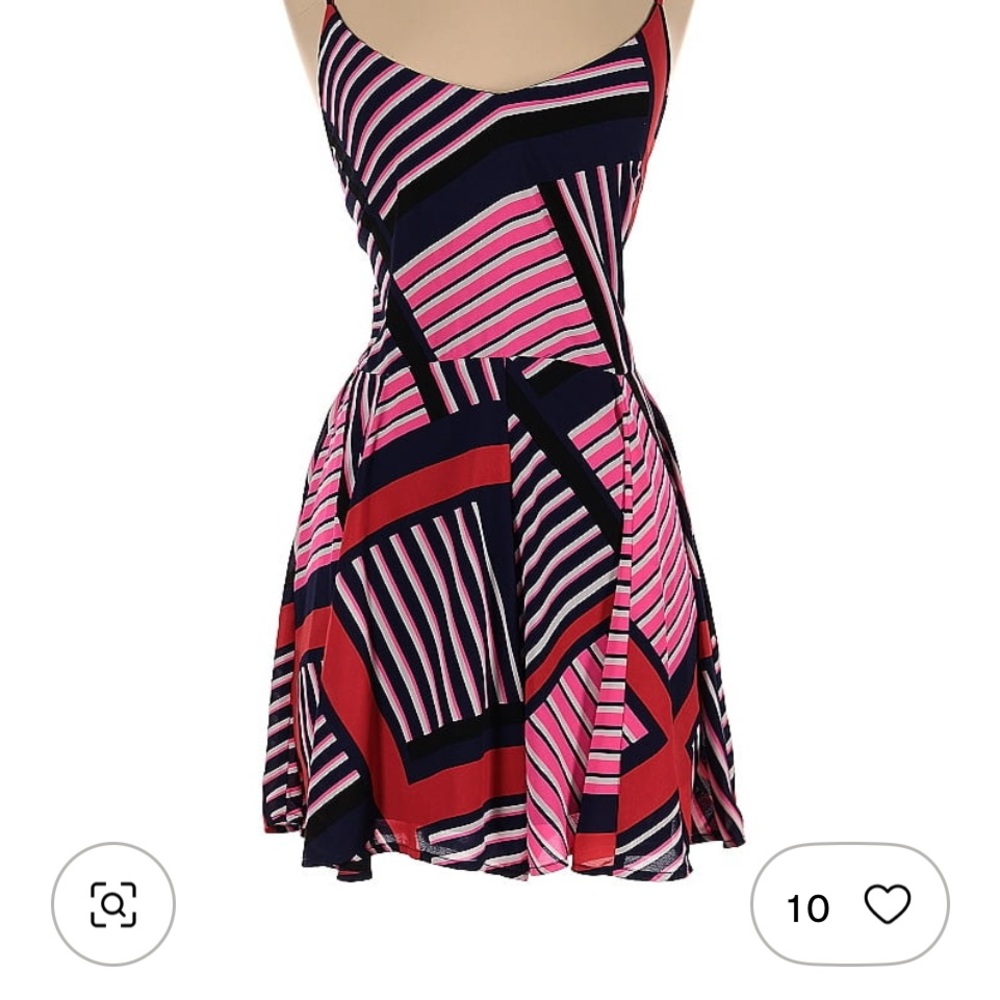 Express romper geometric Lee fun and spunky!